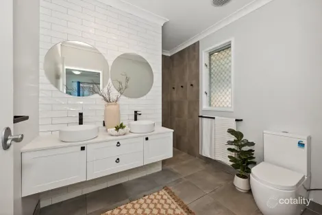 Property photo of 21 Covey Court Burdell QLD 4818