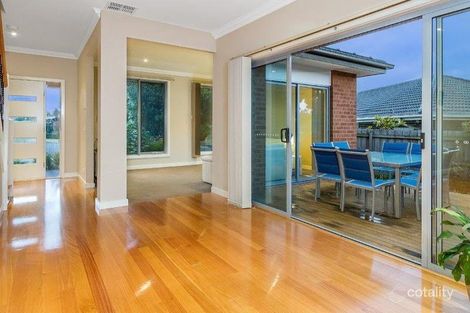 Property photo of 1/5 Tinto Court Mount Waverley VIC 3149