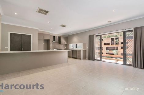 Property photo of 72 Broderick Road Carrum Downs VIC 3201
