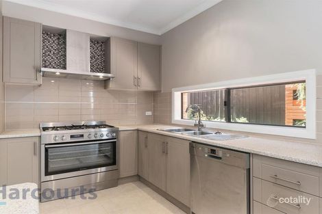 Property photo of 72 Broderick Road Carrum Downs VIC 3201