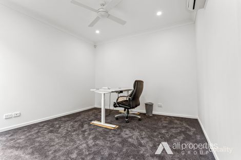 Property photo of 17 Vineyard Drive Greenbank QLD 4124