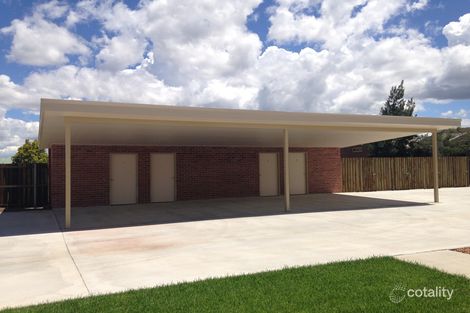 2/18 Brown St, Inverell, NSW 2360
