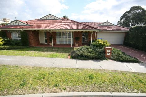 7 Golden Ridge Dr, Croydon Hills, VIC 3136