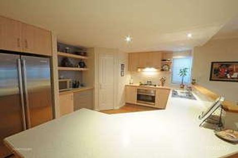 Property photo of 8 Knox Cove Wilson WA 6107