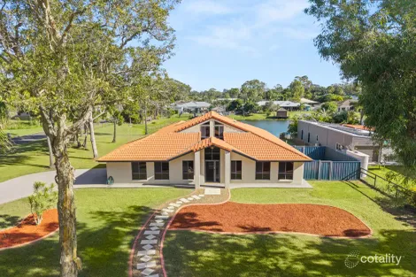 8 Eagle Beach Pde, Dundowran Beach, QLD 4655