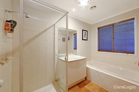 Property photo of 14 Caloola Court Rowville VIC 3178