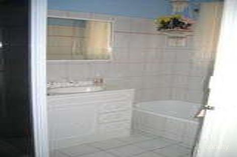 Property photo of 4 Lara Close Thomastown VIC 3074