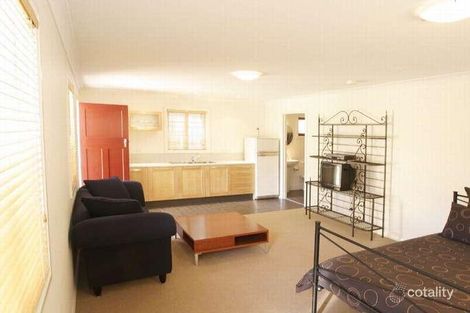 Property photo of 90 Smallman Street Bulimba QLD 4171