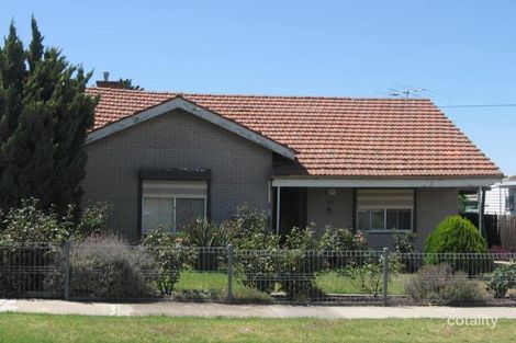 Property photo of 28 Millawa Avenue St Albans VIC 3021