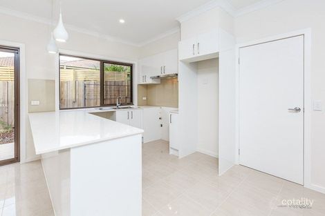 Property photo of 1/11 Deschamp Crescent Rowville VIC 3178