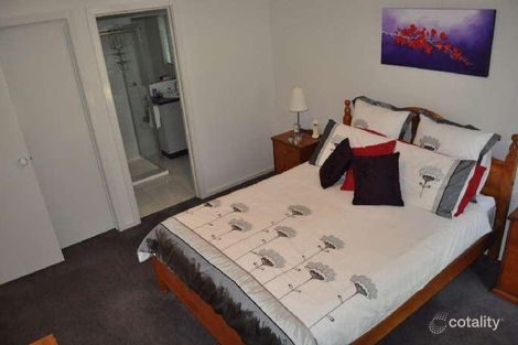 Property photo of 1 Redgum Court Heathcote VIC 3523
