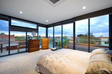 Property photo of 1 Delbridge Street Fitzroy North VIC 3068