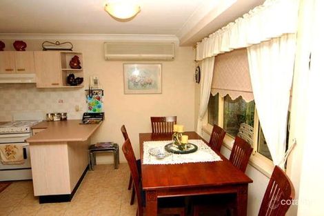 Property photo of 2/8 Autumn Leaf Grove Cherrybrook NSW 2126