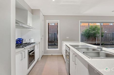 Property photo of 14 Lure Avenue Point Cook VIC 3030