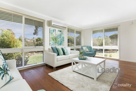 Property photo of 11 Simpson Avenue Sunbury VIC 3429