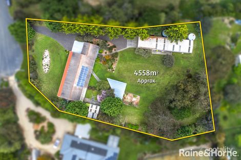 Property photo of 13 The Willows Gisborne VIC 3437