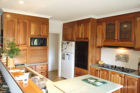 Property photo of 113 Donelan Drive Hernes Oak VIC 3825