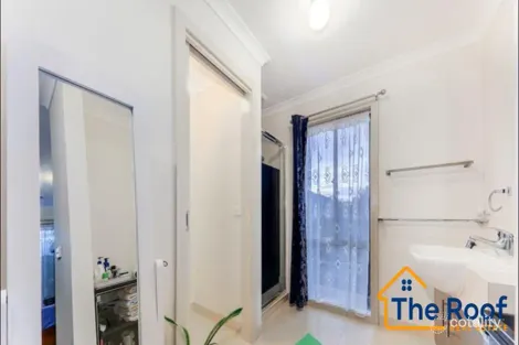 Property photo of 36 Avonmore Way Weir Views VIC 3338
