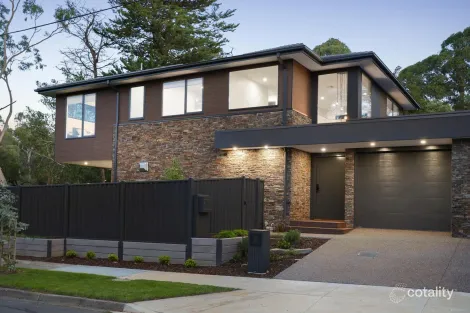 2 WIRREANDA CT, BLACKBURN, VIC 3130