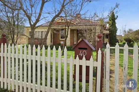 40 Farm St, Boorowa, NSW 2586