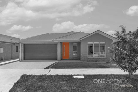 13 Cool St, Sunbury, VIC 3429