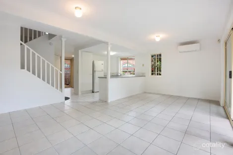 Property photo of 2/88 Old Coach Road Mudgeeraba QLD 4213