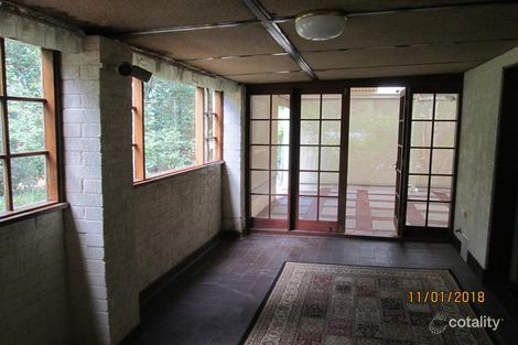 4 Woodbridge Dr, Greenmount, WA 6056