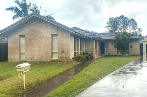 56 Pembridge Cct, Urraween, QLD 4655