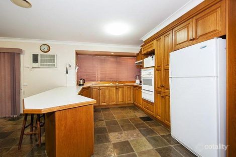 Property photo of 17 Bowman Drive Mill Park VIC 3082