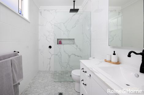 Property photo of 39 Hardy Avenue Wagga Wagga NSW 2650