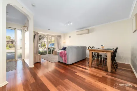 Property photo of 2/110 Dunsterville Crescent Frankston VIC 3199