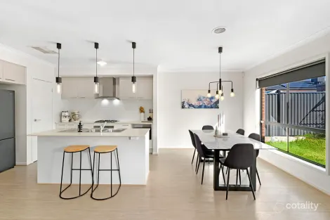 15 Oresund St, Craigieburn, VIC 3064