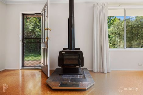 Property photo of 38 Du Faur Place Mawson ACT 2607