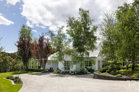 825 Gembrook Rd, Pakenham Upper, VIC 3810