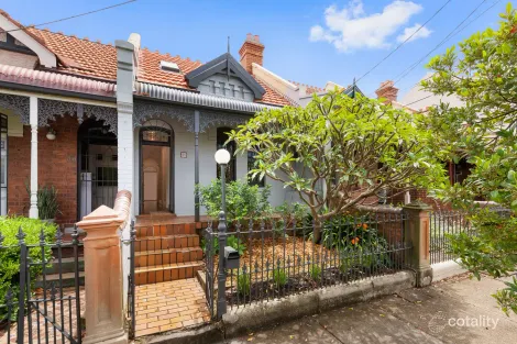 Property photo of 28 Percival Road Stanmore NSW 2048