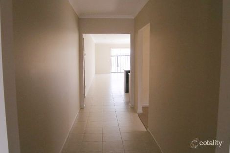 Property photo of 69 Bridgehaven Drive Craigieburn VIC 3064