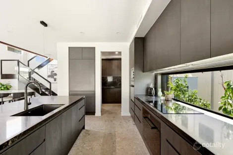 Property photo of 70 Quay Circuit Newport QLD 4020