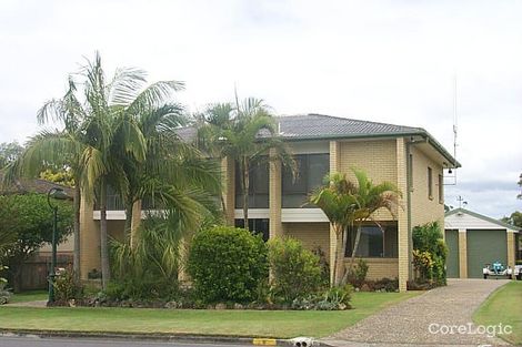 Property photo of 6 Ashbourne Terrace Biggera Waters QLD 4216