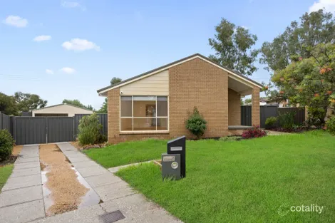 Property photo of 3 Budginigi Place Thurgoona NSW 2640