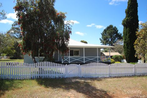 Property photo of 2 Sollya Crescent Dwellingup WA 6213