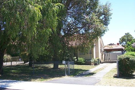 123 Williamson Ave, Cloverdale, WA 6105