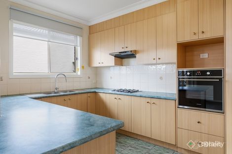 Property photo of 16 Allunga Parade Berwick VIC 3806