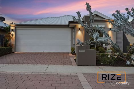 7 Mayali Bend, Banksia Grove, WA 6031