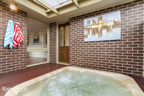 6 Hamsterley Sq, Wantirna, VIC 3152