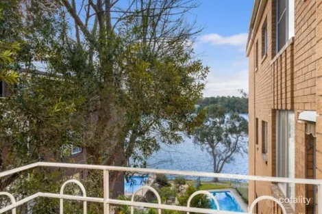 Property photo of 5/13 Bortfield Drive Chiswick NSW 2046