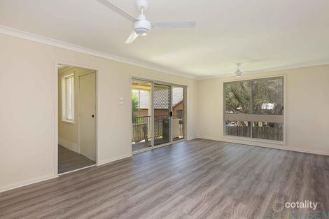 Property photo of 2/21 Kendall Crescent Norah Head NSW 2263