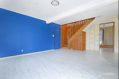 Property photo of 8 Carbeen Crescent Cordeaux Heights NSW 2526
