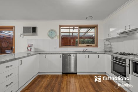 Property photo of 21 Maryn Close Berwick VIC 3806