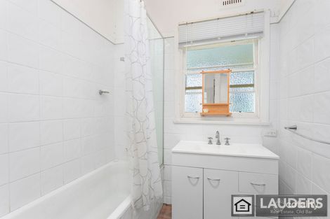 Property photo of 18 Golf Avenue Taree NSW 2430