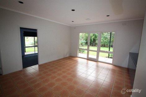 Property photo of 10 Hoses Lane Grovedale VIC 3216